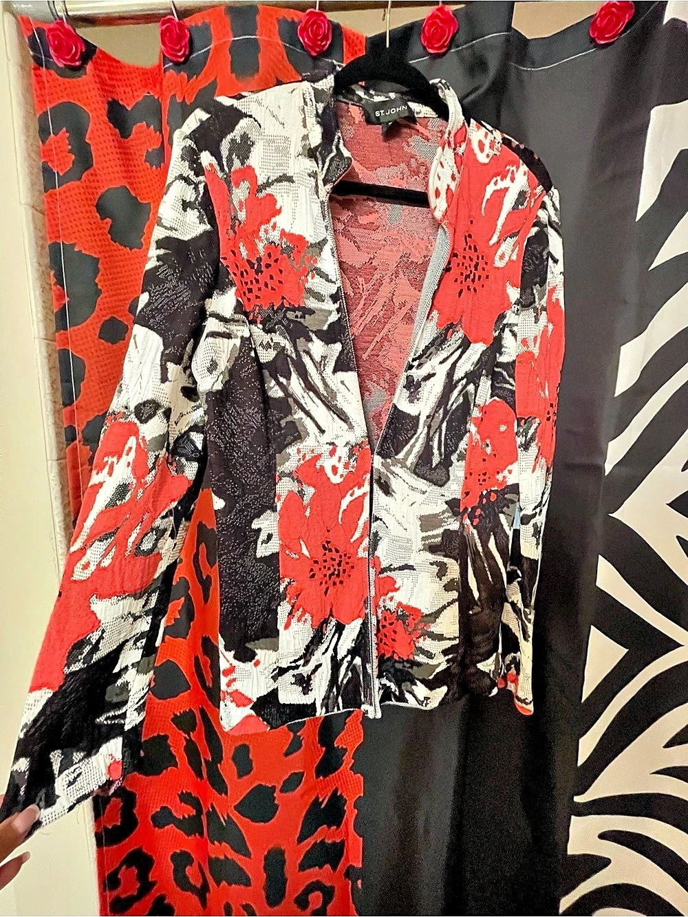 St. John Floral Knit Blazer in Red & Black Size 14 Like New